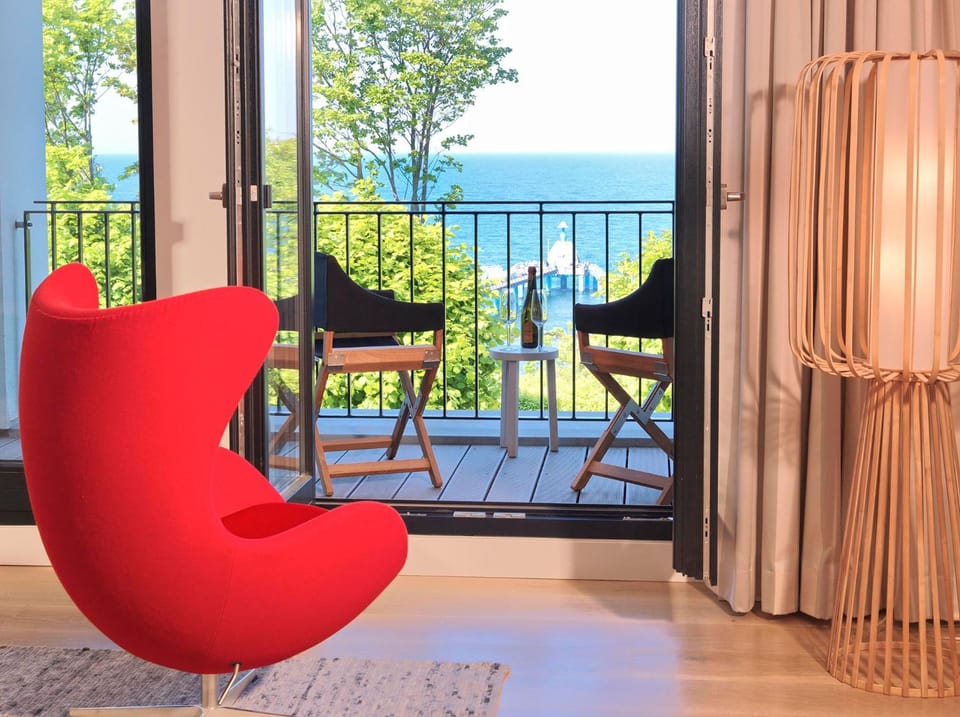 Living room, Sea view