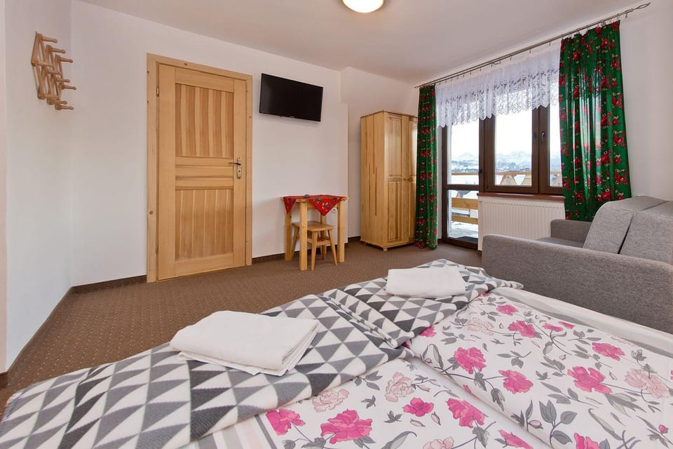 Bed, Photo of the whole room, Bedroom, towels, wardrobe