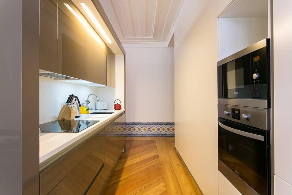 GuestReady - Sleek flat near Santa Justa Lift Apartment in Lisbon