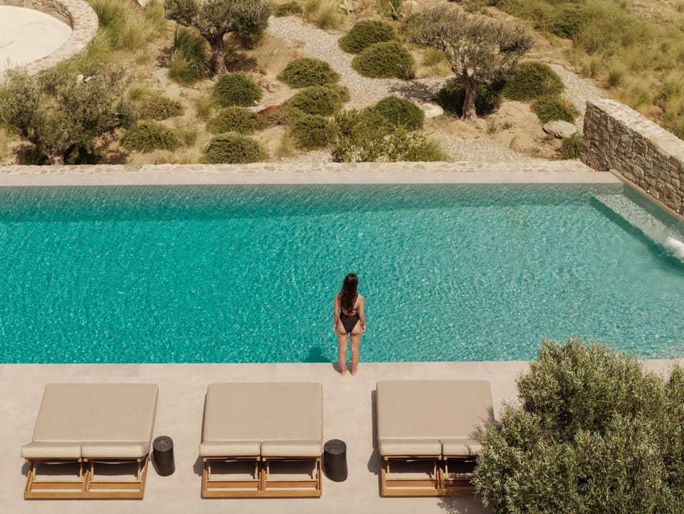 Natural landscape, Swimming pool, sunbed