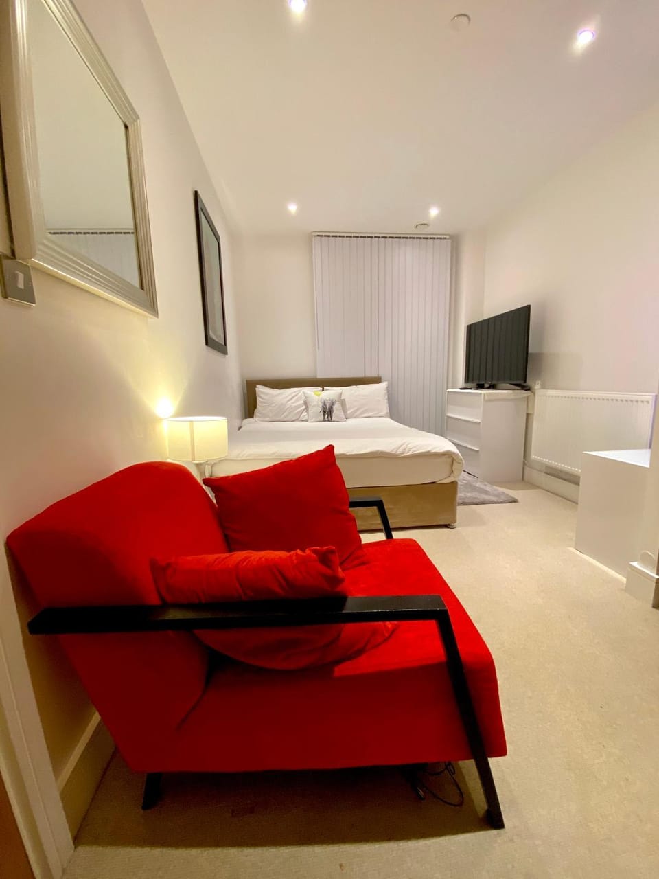 PrimeLodge Excel Bed and Breakfast in London