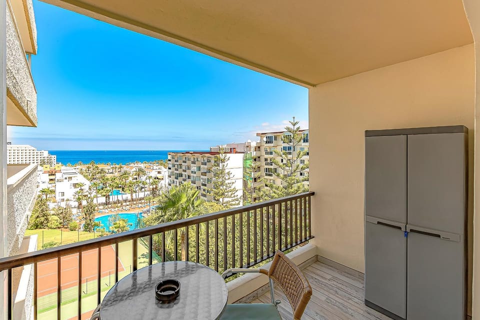 View (from property/room), Balcony/Terrace, Garden view, Landmark view, Sea view, Sea view