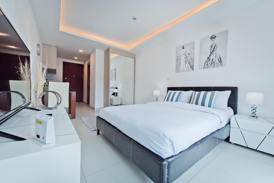 Living room, Bedroom