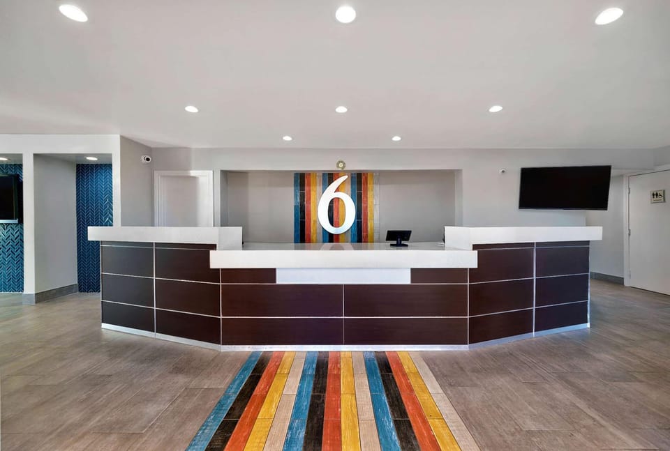 Lobby or reception, On site