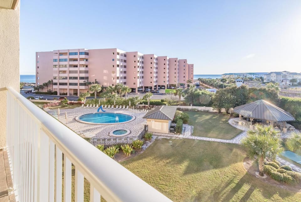 The Islander 416 House in Destin
