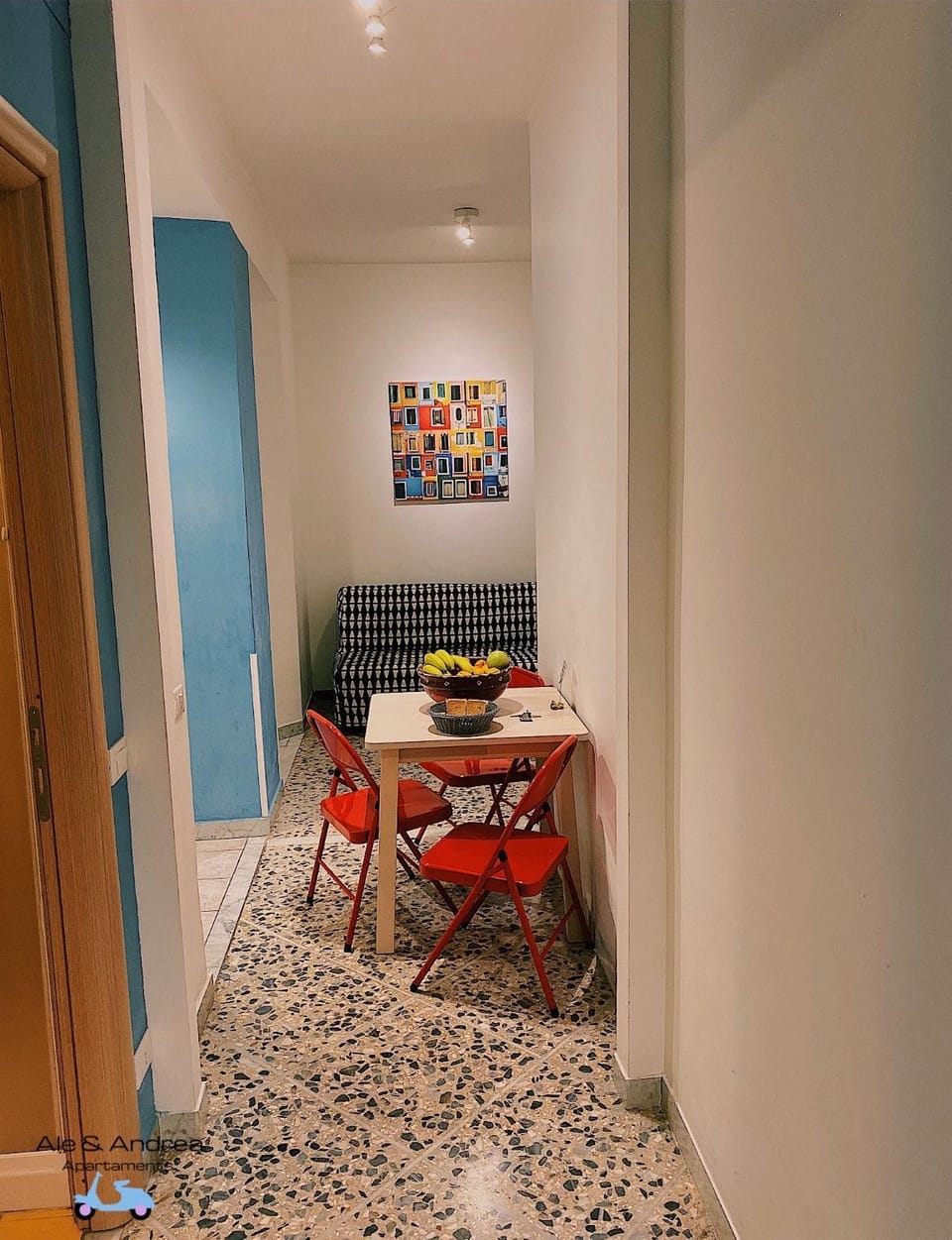 Restaurant/places to eat, Living room, Seating area, Dining area, Breakfast
