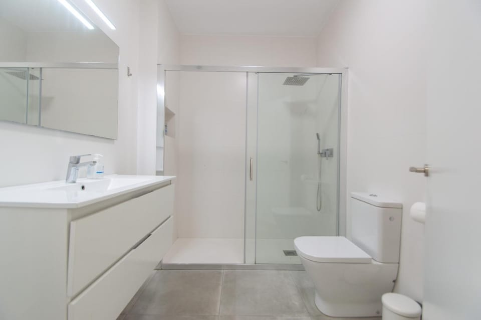 Shower, Bathroom