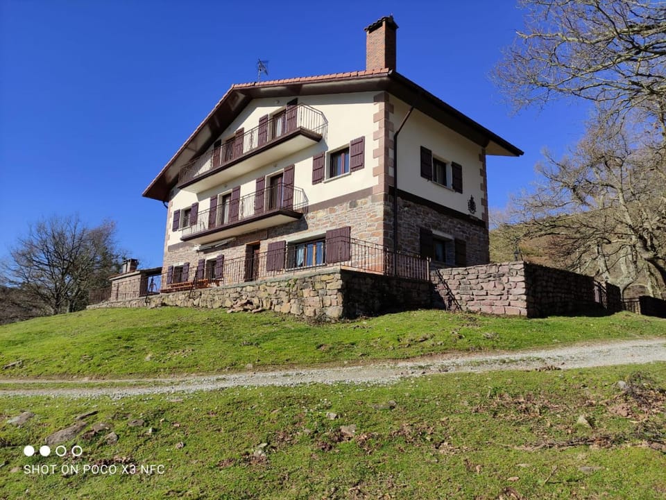 Property building, Natural landscape, Landmark view