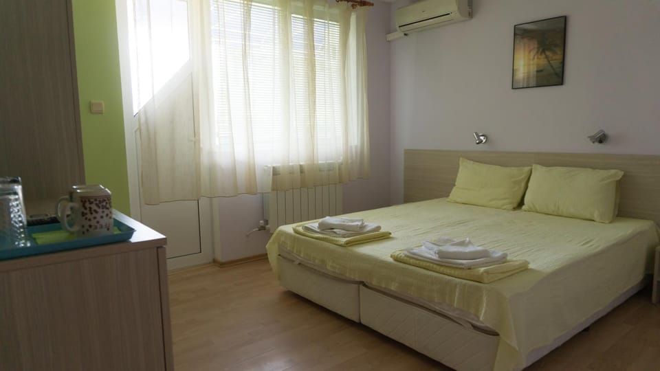 Guest House Gardeli Bed and Breakfast in Burgas Province