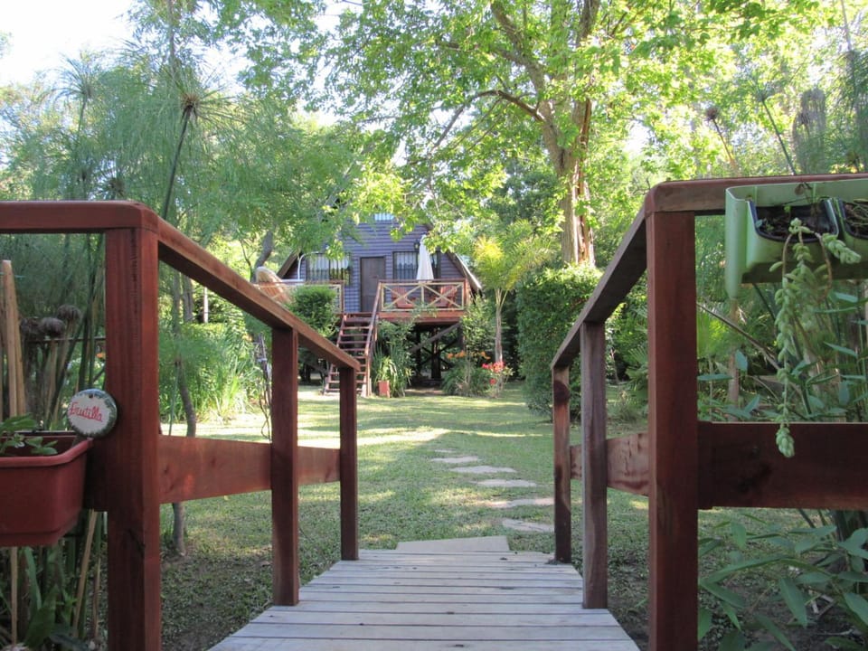 Cabaña en el Delta Arroyo Pajarito a 20 minutos de navegación Nature lodge in Buenos Aires Province