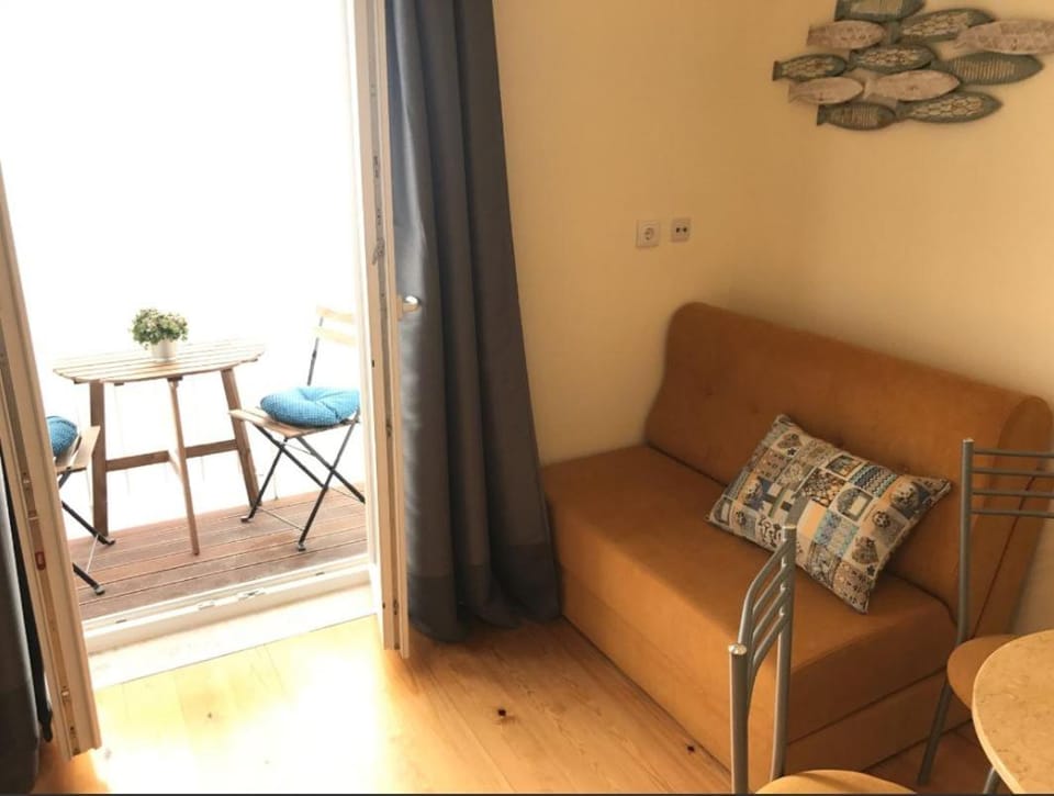 Central Madragoa Flat Apartment in Lisbon