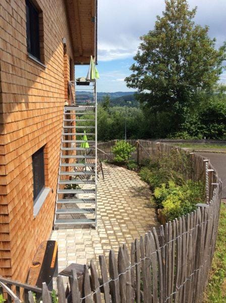 Facade/entrance, Balcony/Terrace