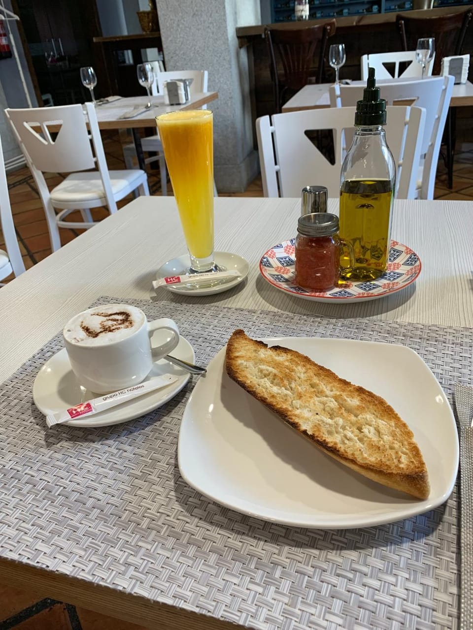 Restaurant/places to eat, Lounge or bar, Food and drinks, Breakfast