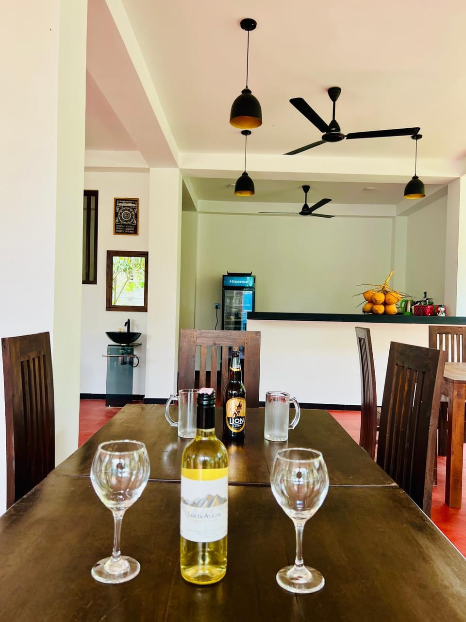 Restaurant/places to eat, Food, Drinks, Alcoholic drinks