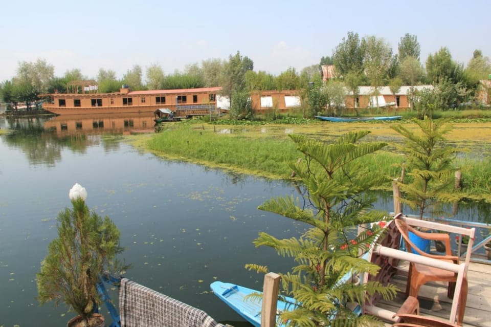 Balcony/Terrace, Lake view
