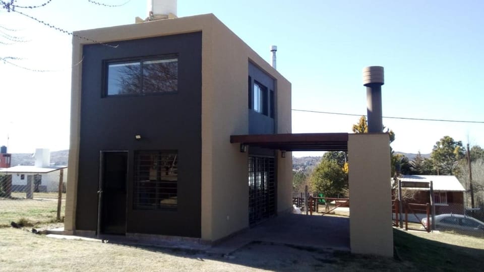 Cabaña El Tordillo House in Cordoba Province