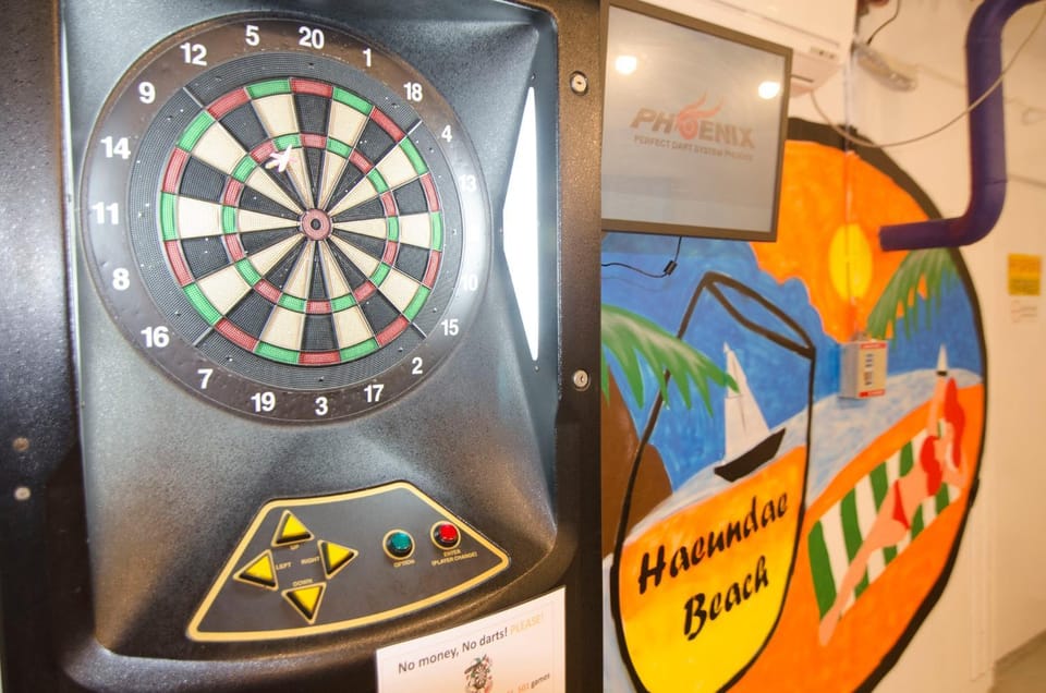 Communal lounge/ TV room, Darts