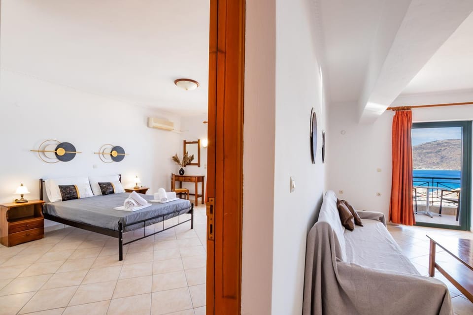 Fronis Studios Apartment in Karpathos