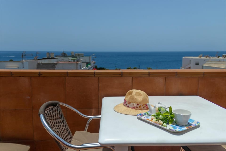 View (from property/room), Balcony/Terrace, Sea view