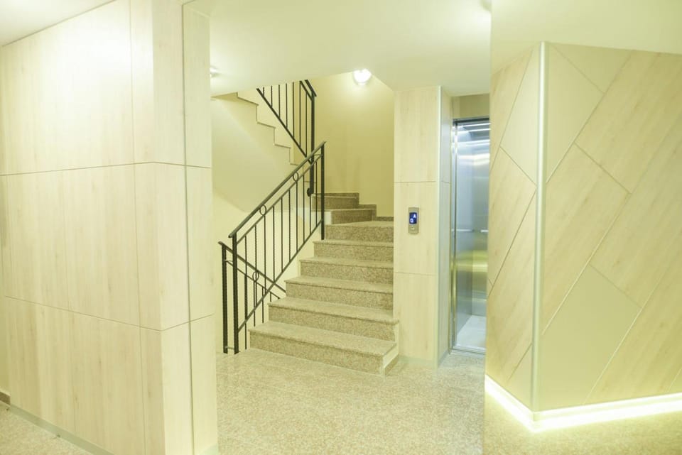 Property building, Facade/entrance