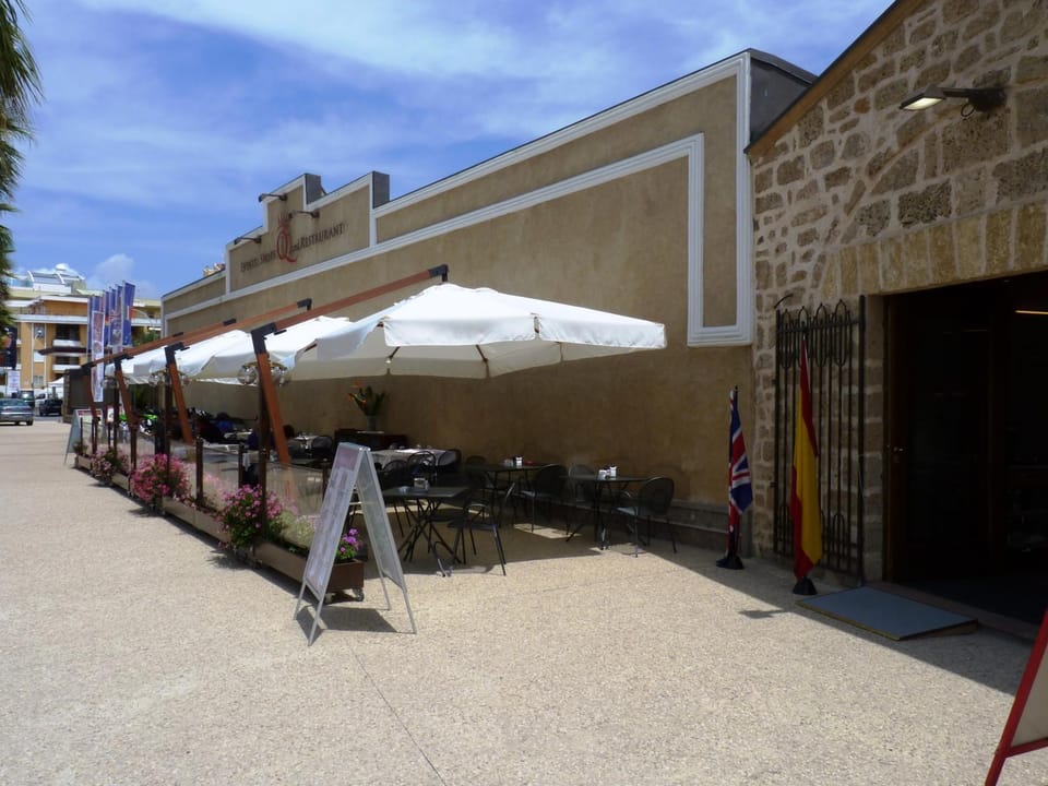 Restaurant/places to eat