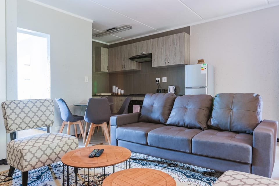 Alimama Spaces: Manson's Bedford Haven Apartment in Johannesburg