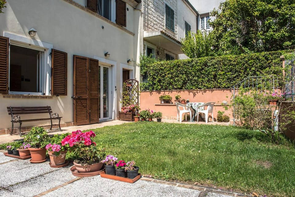 N011 - Numana, nuovo bilocale con giardino Apartment in Sirolo
