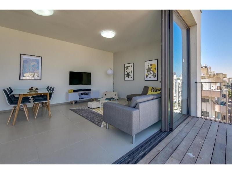 Luxury 2Bedroom brand new apt Carlton Hotel Apartment in Tel Aviv-Yafo