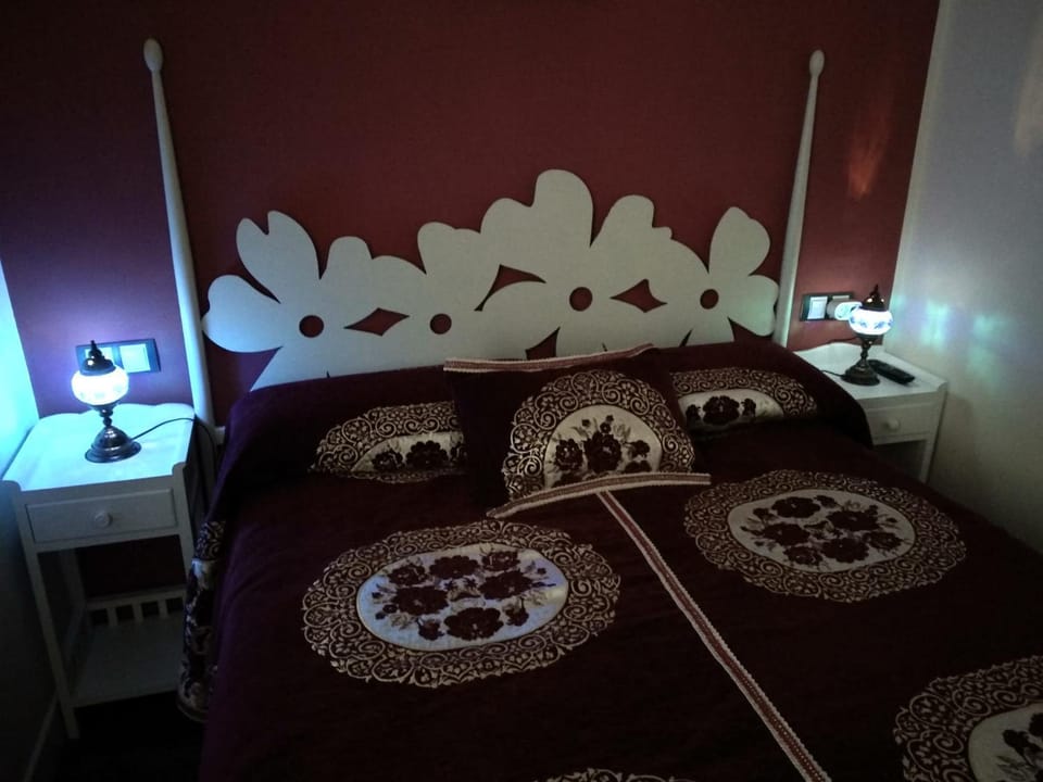 Pensión Jade Bed and Breakfast in Castro Urdiales