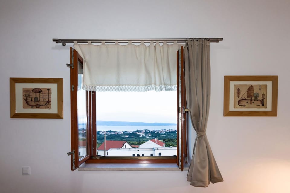 Villa Alissa Split - Mravince House in Šibenik-Knin County, Croatia
