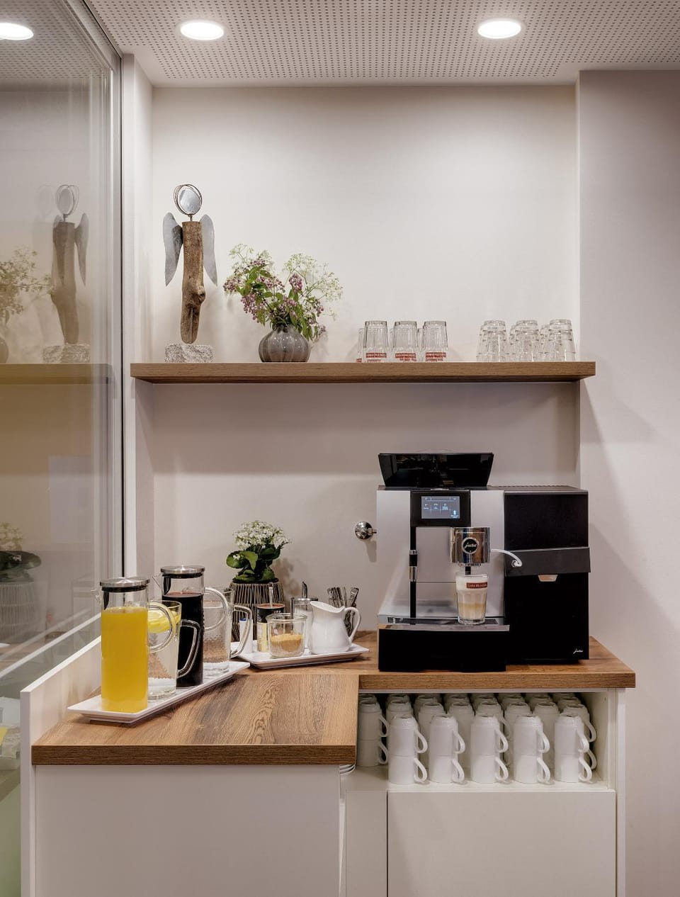 Coffee/tea facilities