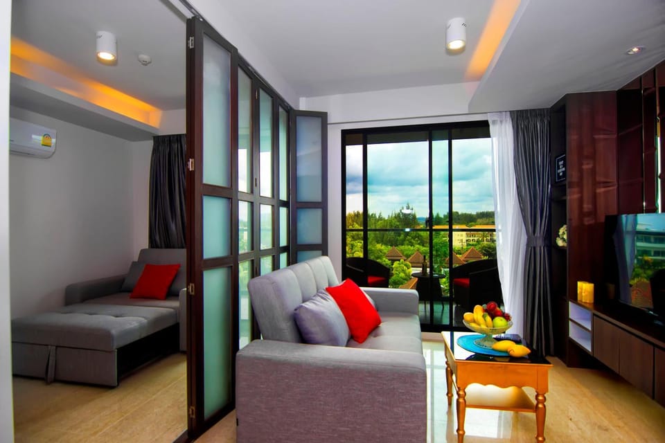Bed, Living room, Photo of the whole room, Bedroom