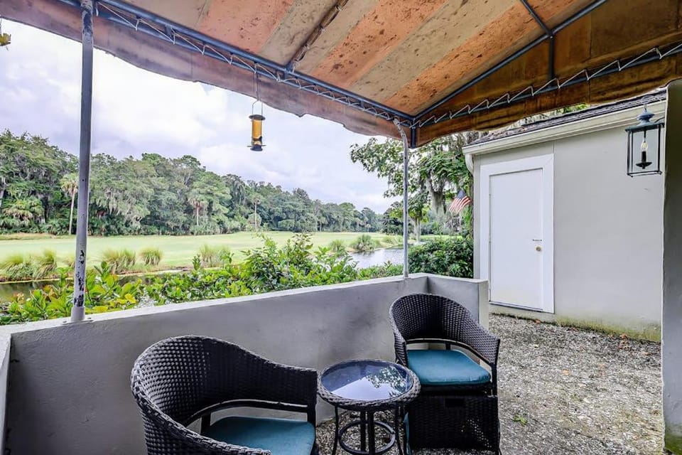 Evian 275 House in North Forest Beach