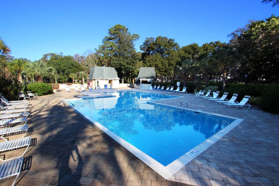 Evian 131 House in North Forest Beach