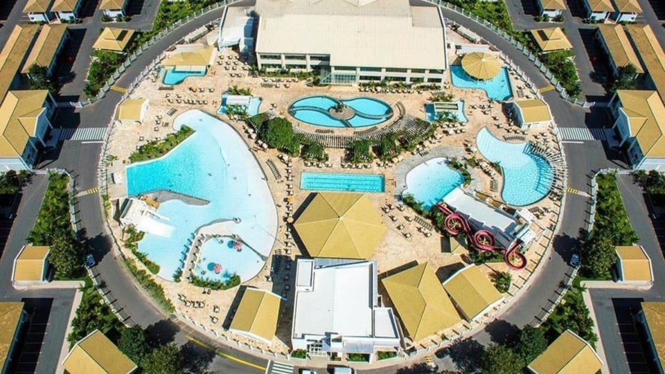 Property building, Bird's eye view, Pool view