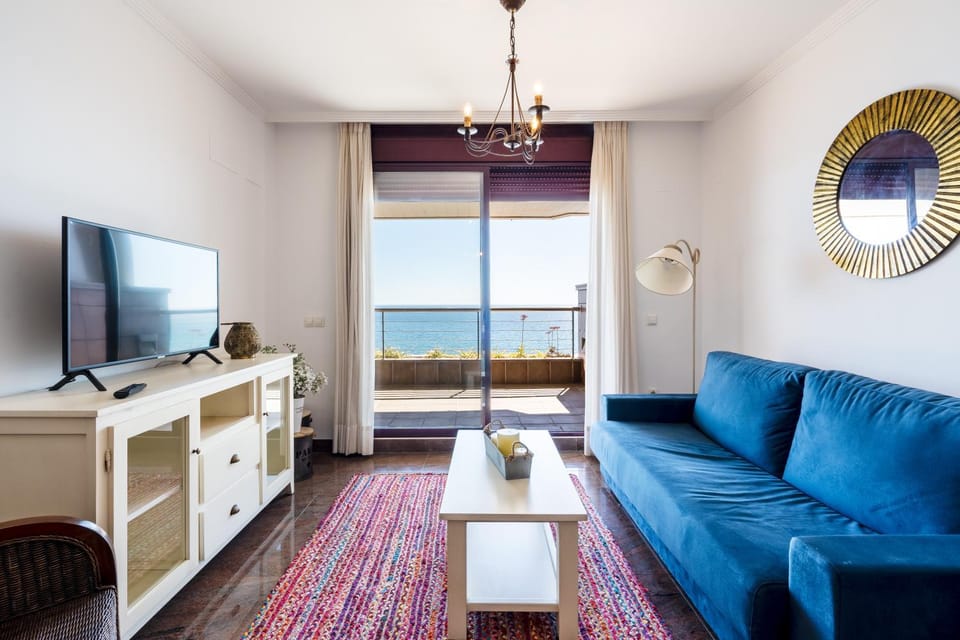 Living room, Sea view