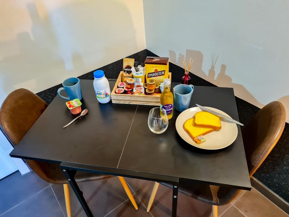Lyon Faubourg - Saint Priest Bed and Breakfast in Auvergne-Rhône-Alpes