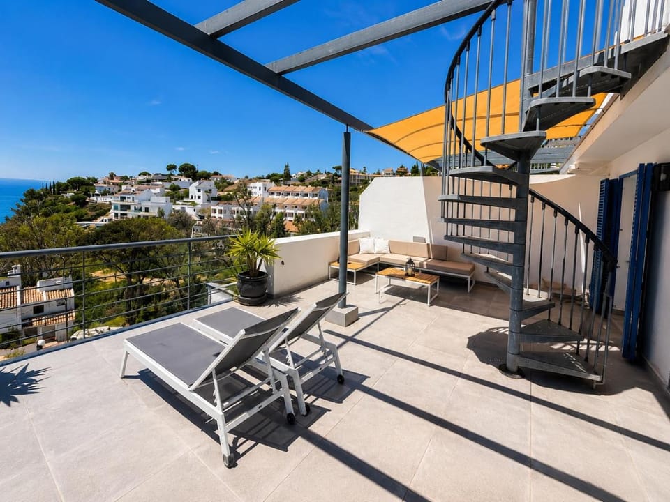 Arcadia with sea views Apartment in Benalmadena