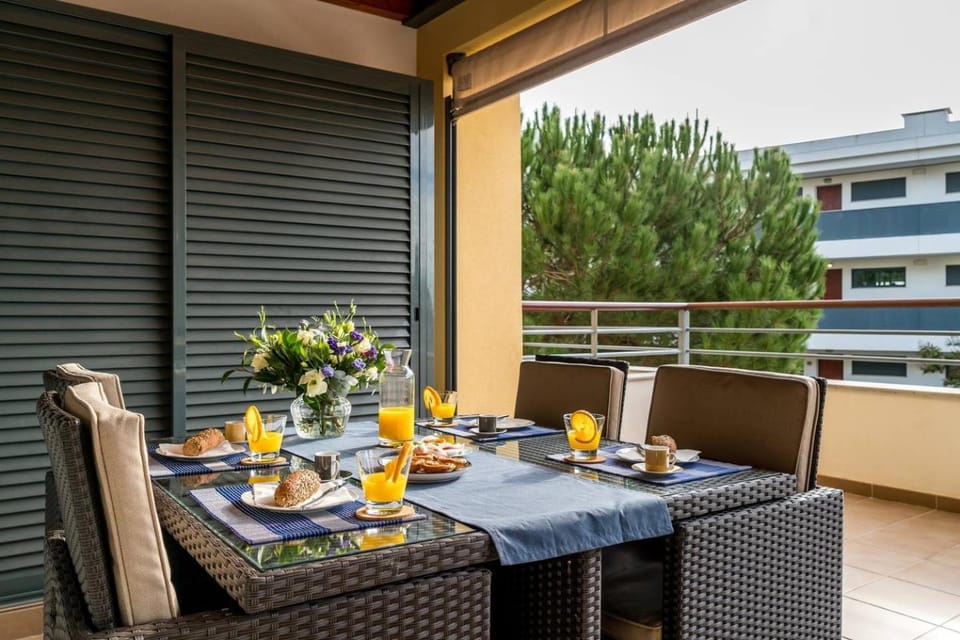 Balcony/Terrace, Dining area