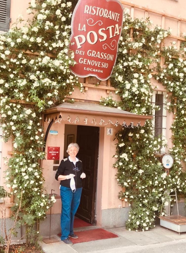 Facade/entrance, Family