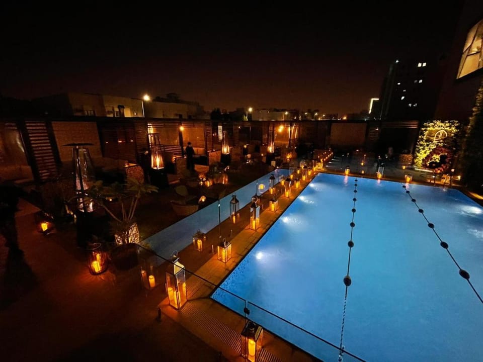 Lounge or bar, Swimming pool