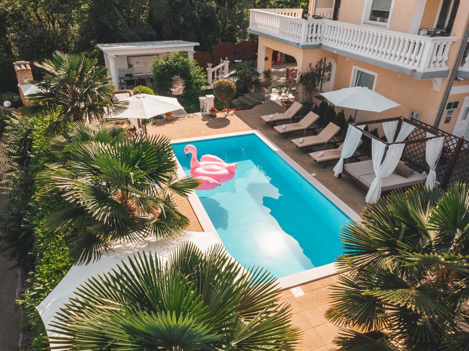 Pool view, Swimming pool, Swimming pool