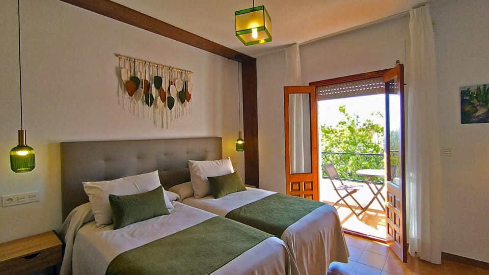 Bed, Balcony/Terrace, Bedroom