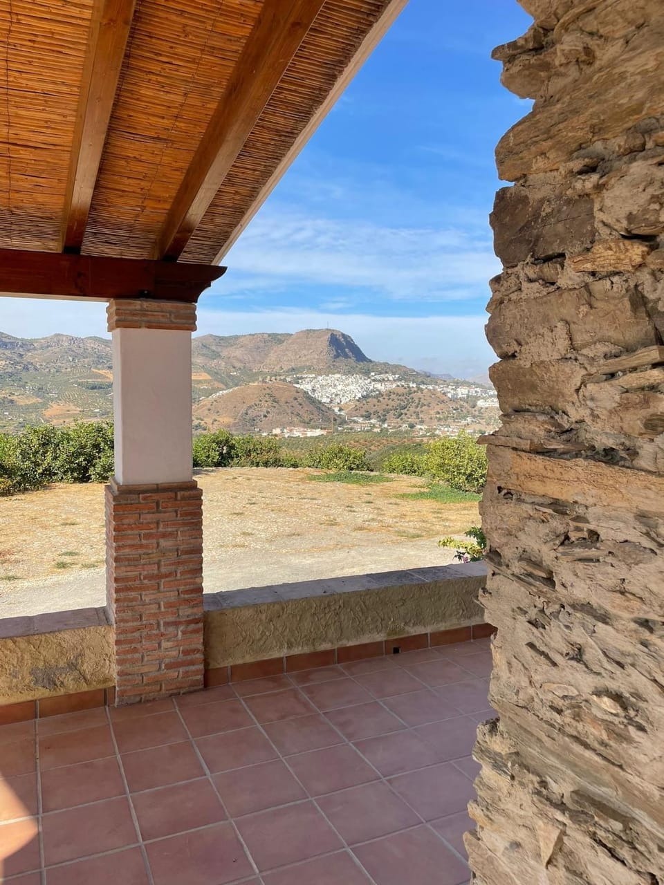 City view, Garden view, Landmark view, Mountain view