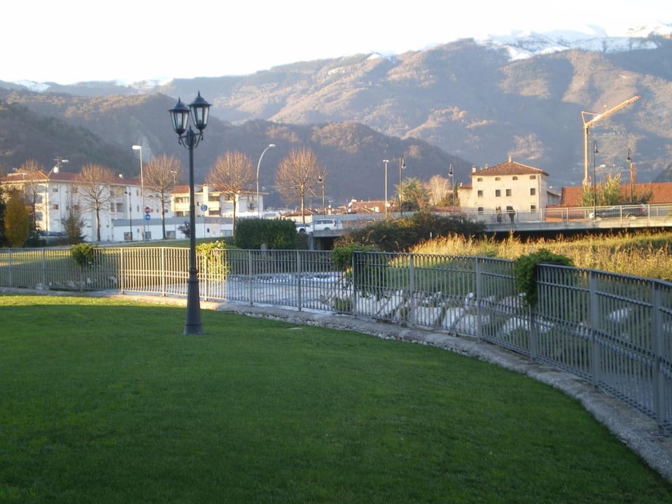 Day, Garden