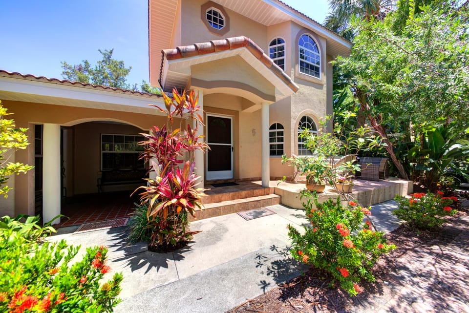 Beautiful property on Siesta Key Villa in Siesta Beach