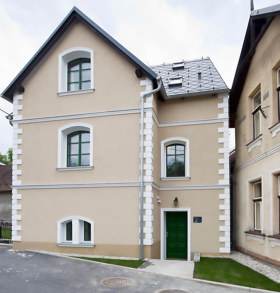 Facade/entrance, Garden, Area and facilities