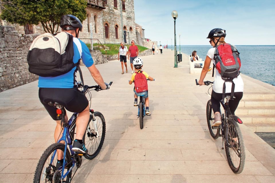 Natural landscape, Cycling, children