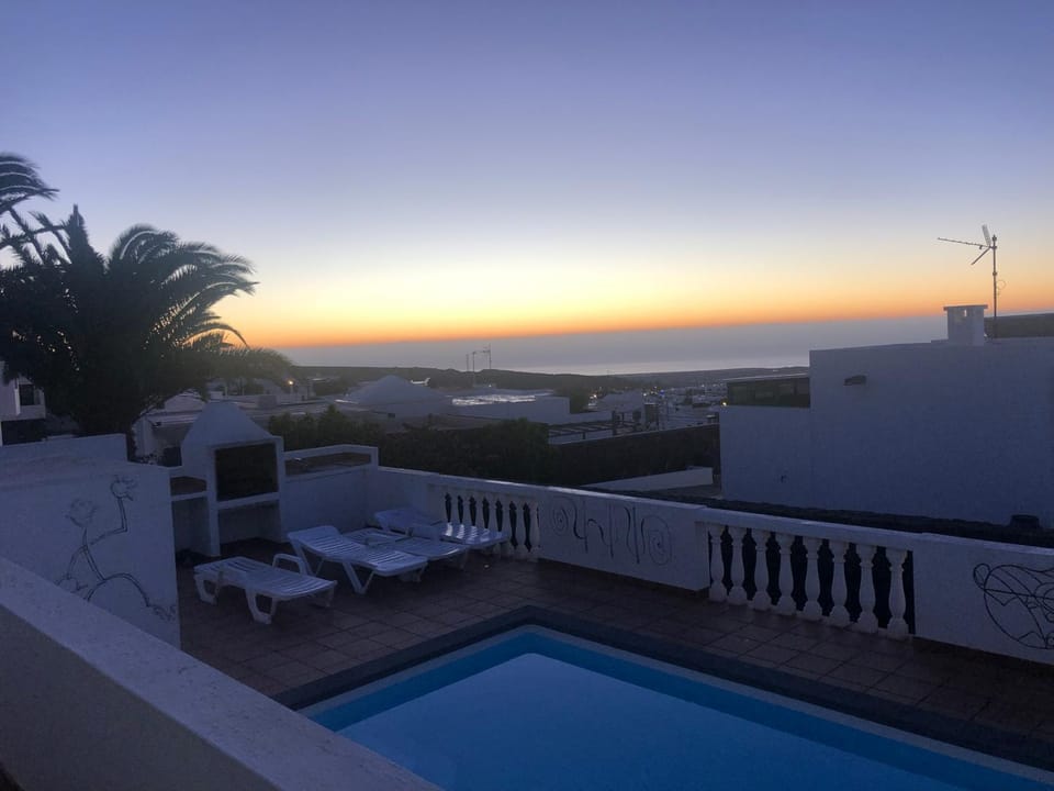 Casa tranquila con vistas en la colina de tías House in Tías
