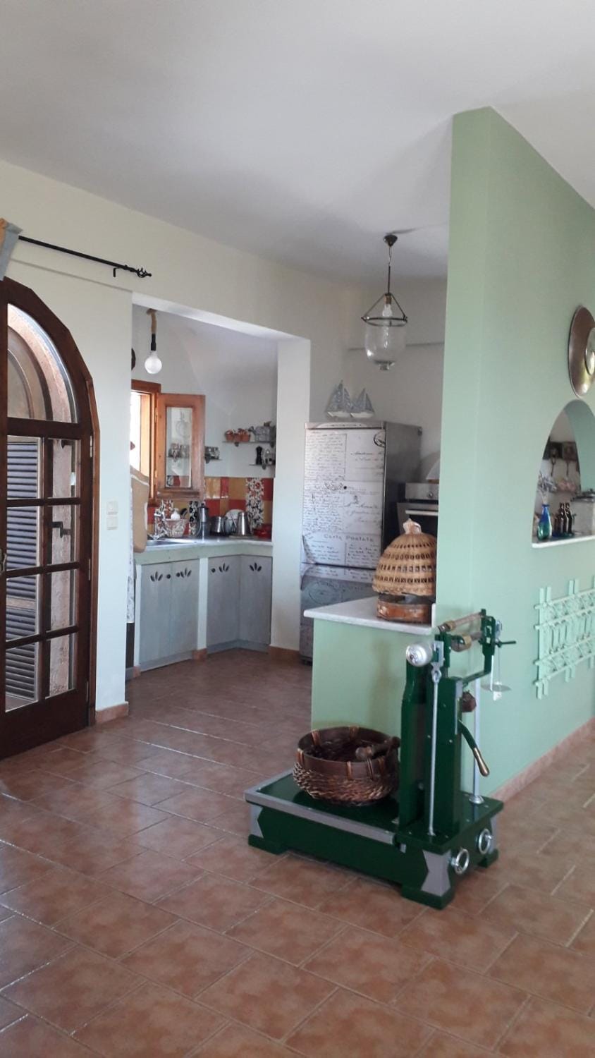 Kitchen or kitchenette, Kitchen or kitchenette